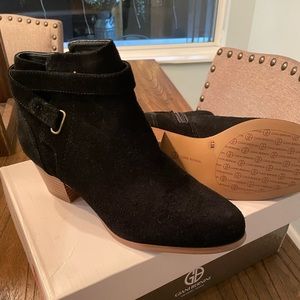 Gianni Bini size 7.5. New. Black suede booties